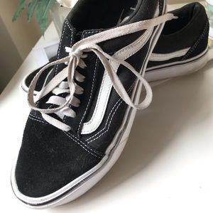 Vans light weight sneakers